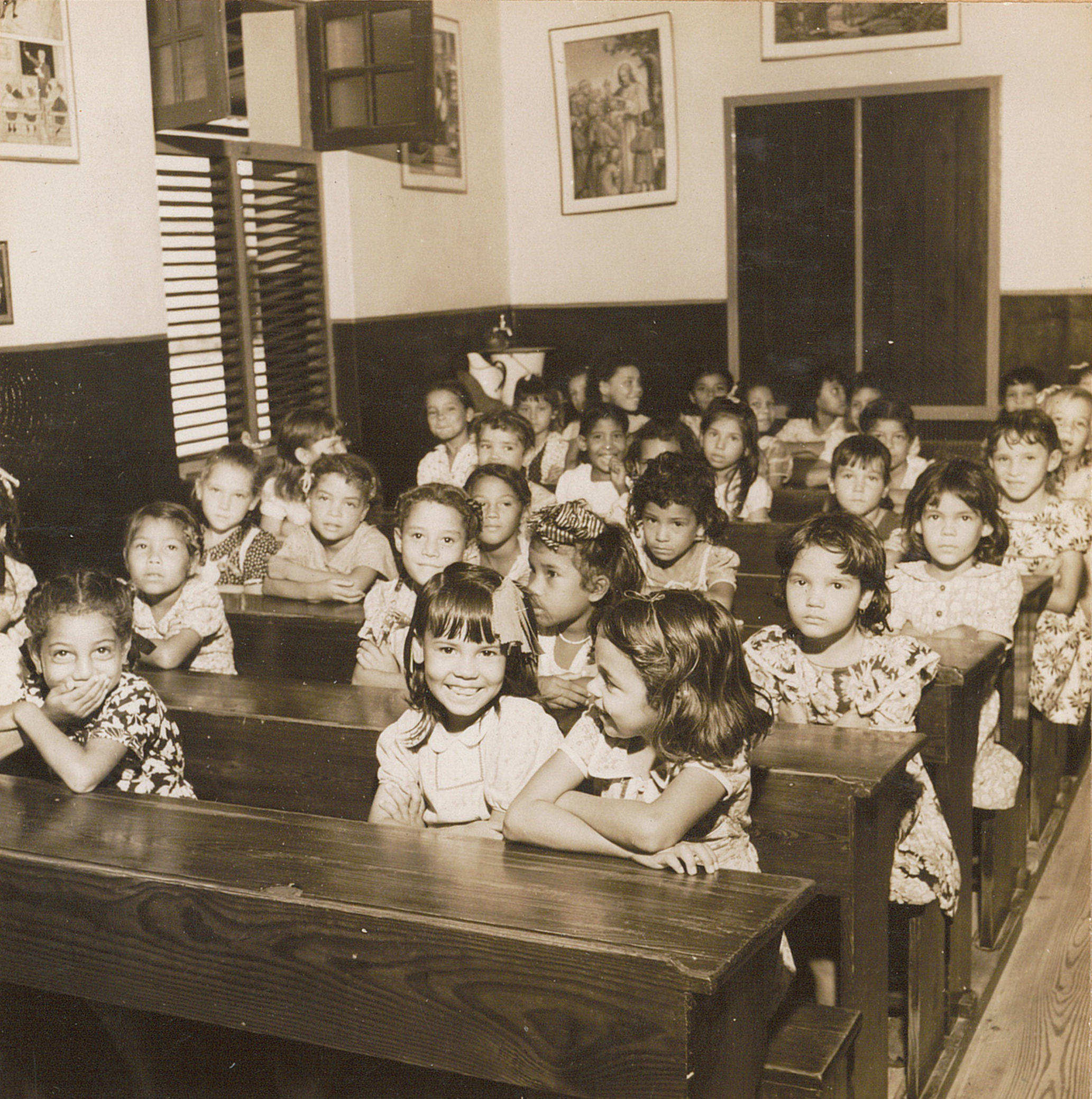 Little girls in Parochial School in Santa Cruz, 1944